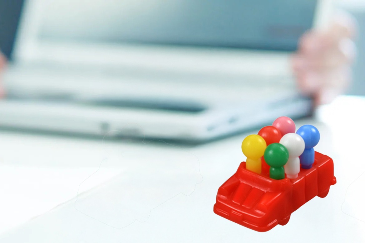 株式会社タカラトミー