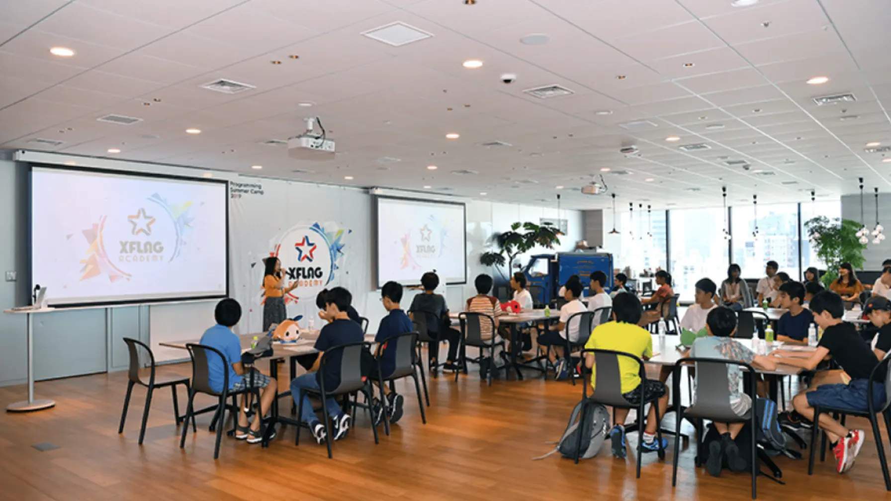 サムネイル 2: 【中学プログラミング学習 テカステ夏季講習】 〜take a step towards programming〜 楽しくテキストプログラミング体験でステップアップ♪　ITエンジニア職業解説 ほか